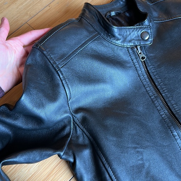 Real Leather Jacket - Picture 6 of 6
